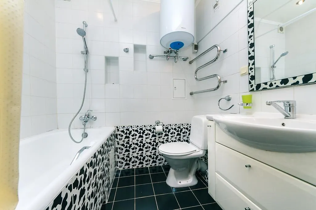 Two-Storey Apartment Near Iec 基輔