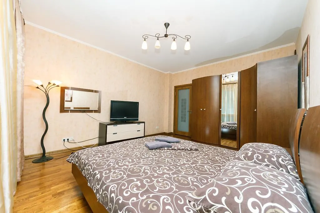 Two-Storey Apartment Near Iec 基輔
